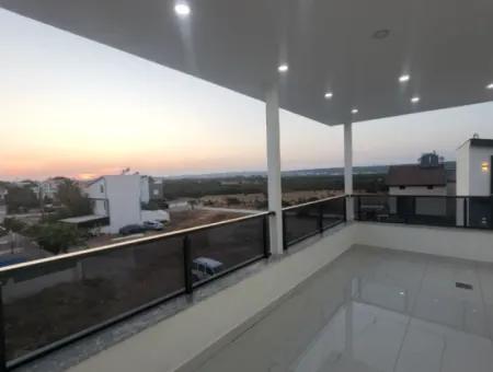 Villa Zu Verkaufen In Altinkum, Didim 4 In 1 Mit Pool