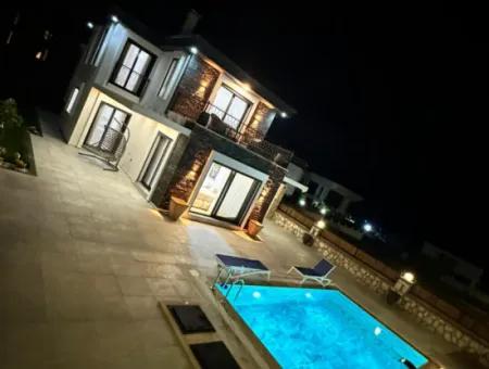 4 In 1 Fully Furnished Pool Detached Villa In Didim Efeler