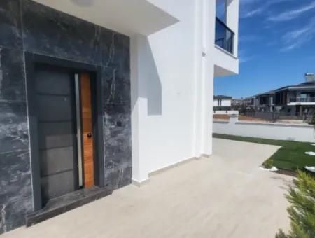 Detached Villa With Pool For Sale In Didim 3 1