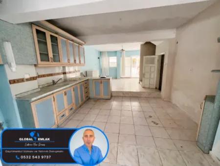 Didim Fevzipaşa, Mercimek Bölgesinde, Denize Sıfır Kocareis Sitesinde Satılık 3+1 Villa