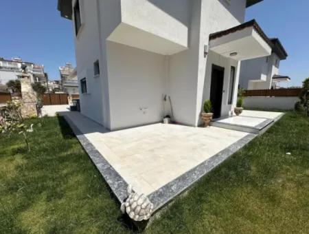 Didim Efeler'de 4+1 Full Eşyalı Havuz Müstakil Villa